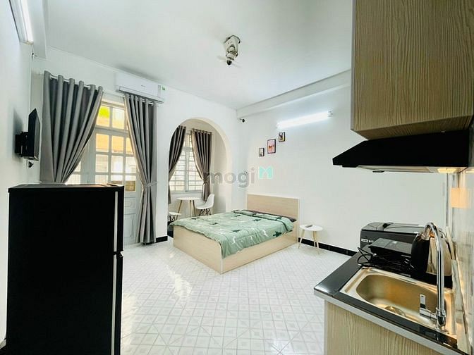 Hình ảnh Studio full nội thất bancol lớn 40m2 gần Chung cư Hà Đô