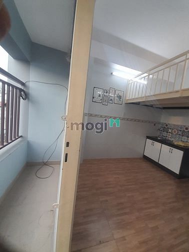 Hình ảnh Duplex BAN CÔNG ngay chợ  Thạch Đà