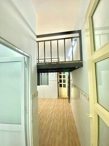 Hình ảnh Duplex BAN CÔNG ngay chợ  Thạch Đà