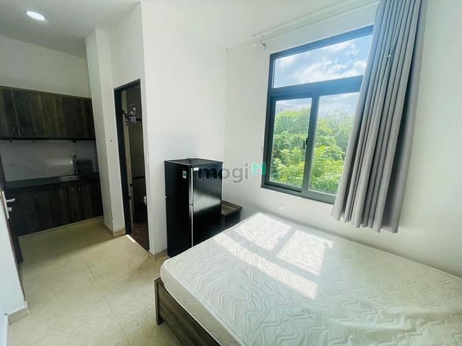 Hình ảnh Cho Thuê Căn Hộ Cửa Sổ Lớn 30M2 - Full NT Thang Máy - Hoàng Hoa Thám