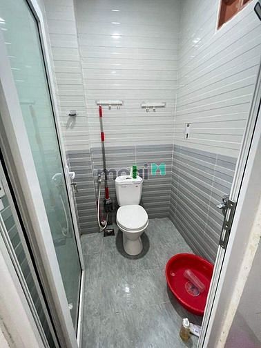 Hình ảnh Cho thuê chdv 2pn tách bếp - sắn máy lạnh, tủ lạnh chỉ 6tr. phòng rộng