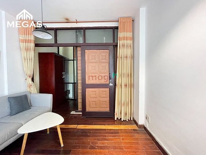 Hình ảnh Căn Hộ Cho Thuê Studio Ban Công Phó Đức Chính Quận 1