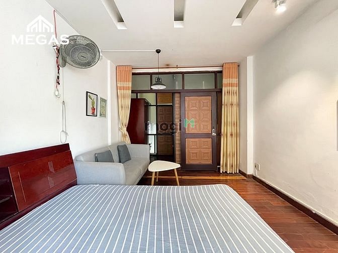 Hình ảnh Căn Hộ Cho Thuê Studio Ban Công Phó Đức Chính Quận 1