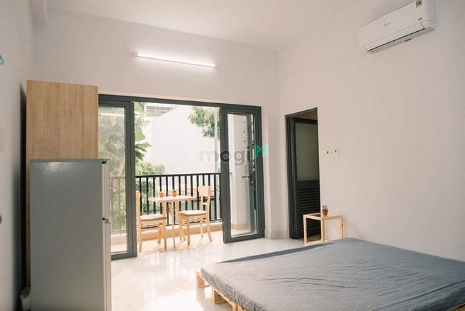 Hình ảnh Phòng cho thuê bancol tách bếp Đặng Thùy Trâm ngay Đại học Văn LangCS3