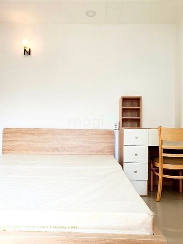 Hình ảnh Mb6623 nạp rút nhanh chóng ban công, cửa sổ full nội thất gần chợ Bà Chiểu