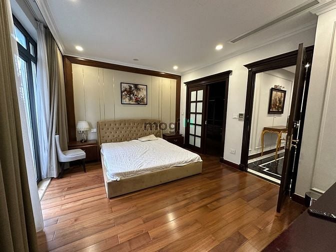 Hình ảnh Biệt thự Bason giá thuê 180tr/ tháng nội thất sang - xịn mịn - đẹp