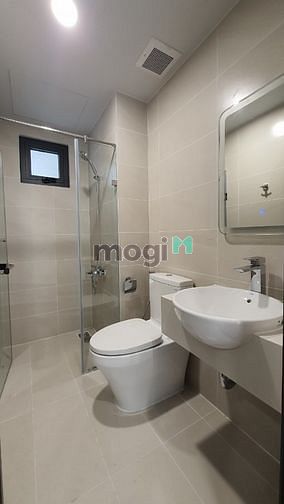 Hình ảnh Cần cho thuê căn 2PN có rèm máy lạnh giá 9tr chung cư Q7 SG RVS