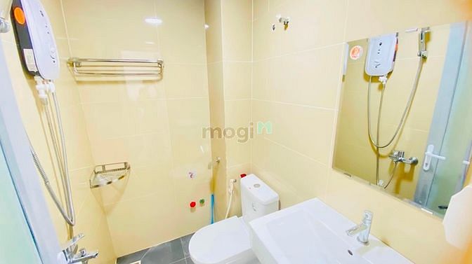 Hình ảnh Studio ban công trống sẵn mang vali vô là ở thôi ạ - Lê Văn Sỹ