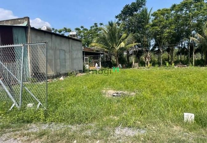 Hình ảnh BÁN GẤP ĐẤT MẶT TIỀN 100m2 giá 360m²