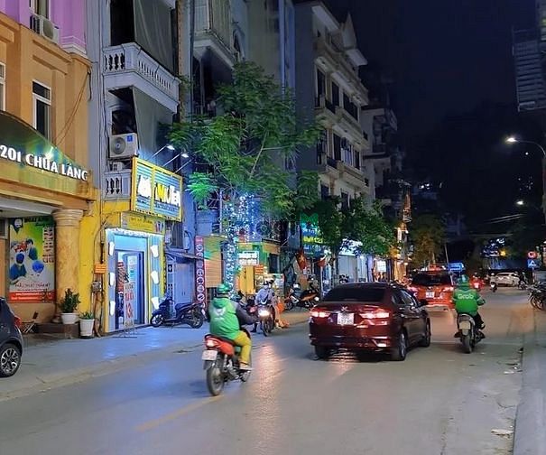 Hình ảnh Nhỉnh 9ty có ngay siêu phẩm ccmn chùa láng, tháng máy