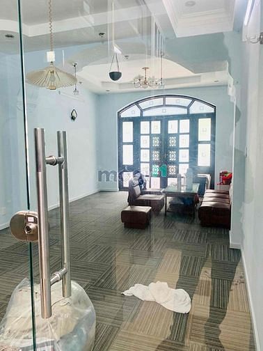 Hình ảnh Cho thuê Mặt Tiền 12 Huỳnh Thúc Kháng 4x16m