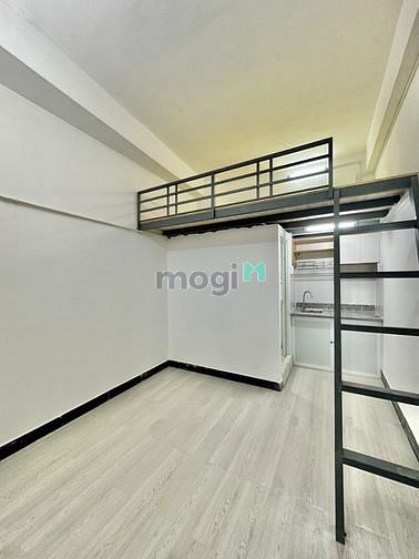 Hình ảnh Cách Huit 300m - siêu phẩn cho sinh viên và công nhân
