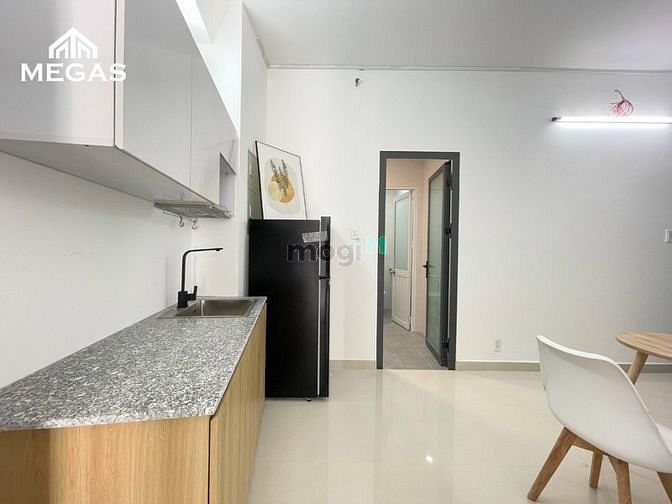 Hình ảnh Căn Hộ 2PN2WC Ban Công Lớn Full Nội Thất Mới 100% Ngay Sân Bay