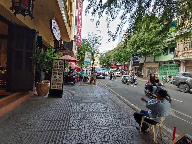 Hình ảnh Cho thuê nhà MT Lê Thánh Tôn Q1, đối diện chợ Bến Thành