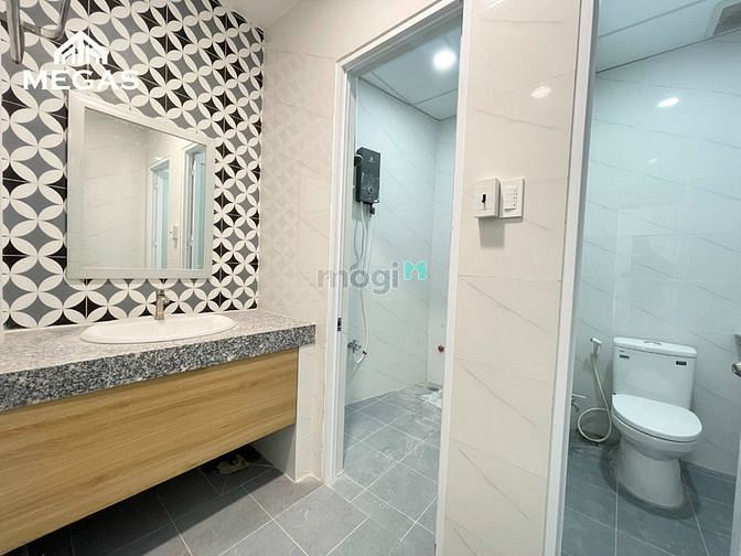 Hình ảnh Căn Hộ 2PN2WC Siêu Đẹp Có Ban Công Lớn Full Nội Thất Mới Ngay Sân Bay