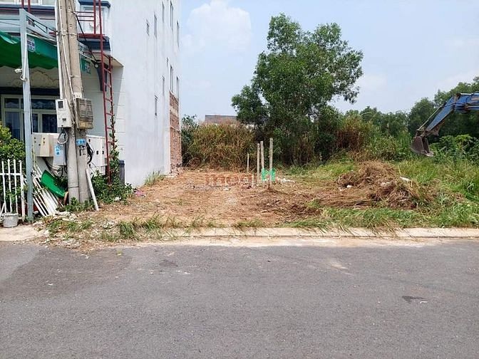Hình ảnh Hạ giá bán gấp 135m2 đất mặt tiền 820 còn 720 triệu