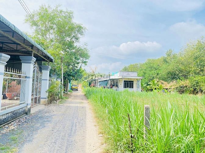 Hình ảnh CẦN LẮM KHÁCH THIỆN CHÍ bán đất Nguyễn Chí Thanh Suối Đá