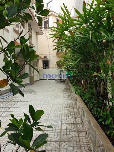 Hình ảnh Biệt thự sân vườn Trần Não 450m2 trệt 2 lầu 6PN