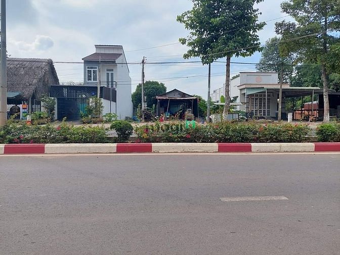 Hình ảnh KH Bán đất mặt tiền đường Lê Duẩn  KP4- TT Tân Châu - Tây Ninh 5 x 38