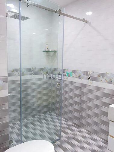 Hình ảnh Bán gấp CC Phúc Thịnh Q.5. DT 68m2, 2P, 1WC.Giá bán 2,6 tỷ