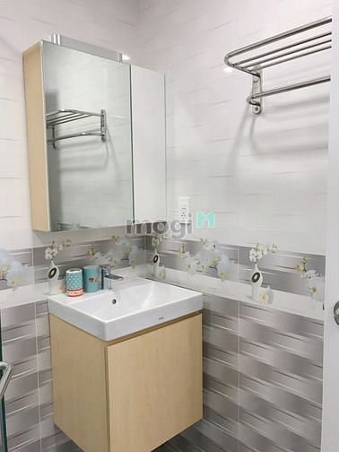 Hình ảnh Bán gấp CC Phúc Thịnh Q.5. DT 68m2, 2P, 1WC.Giá bán 2,6 tỷ
