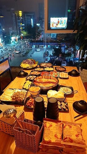 Hình ảnh Cho thuê nhà mặt phố Hồ Đắc zi - Đống Đa