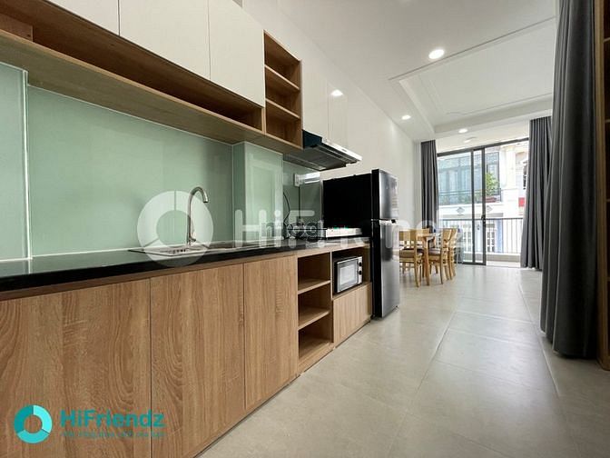 Hình ảnh Bancol rộng, view đẹp ,thiết kế đơn giản, full nội thất