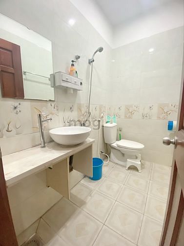 Hình ảnh CHDV mặt tiền đường ÂU CƠ giá sinh viên