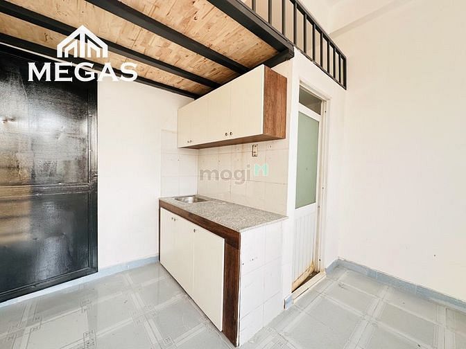 Hình ảnh Phòng Cho Thuê Gác Cao Thoáng Mát, Cửa Sổ Thoáng Mát Ngay Chợ Bà Hom