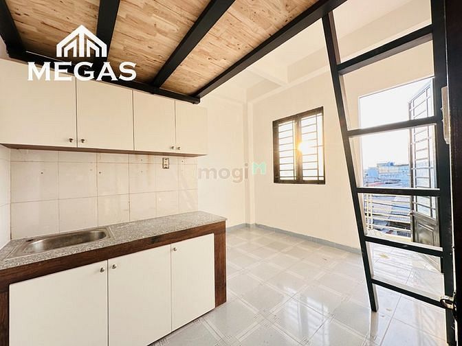 Hình ảnh Phòng Cho Thuê Gác Cao Thoáng Mát, Cửa Sổ Thoáng Mát Ngay Chợ Bà Hom