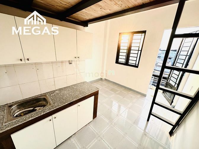 Hình ảnh Phòng Cho Thuê Gác Cao Thoáng Mát, Cửa Sổ Thoáng Mát Ngay Chợ Bà Hom