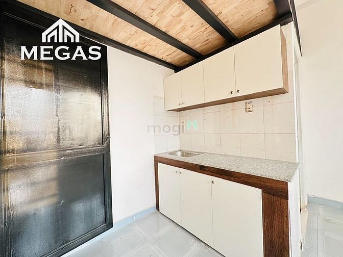 Hình ảnh Phòng Cho Thuê Gác Cao Thoáng Mát, Cửa Sổ Thoáng Mát Ngay Chợ Bà Hom