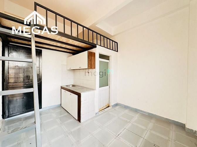 Hình ảnh Phòng Cho Thuê Gác Cao Thoáng Mát, Cửa Sổ Thoáng Mát Ngay Chợ Bà Hom