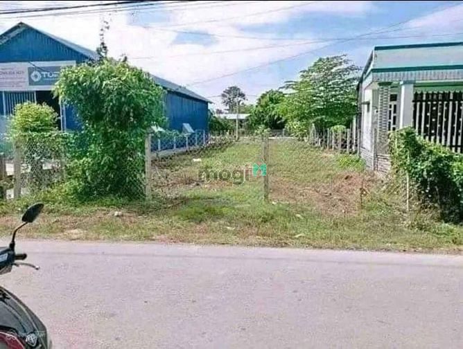 Hình ảnh Kẹt tiền cần bán gấp miếng đất full thổ cư 140m2 giá chỉ 340 triệu