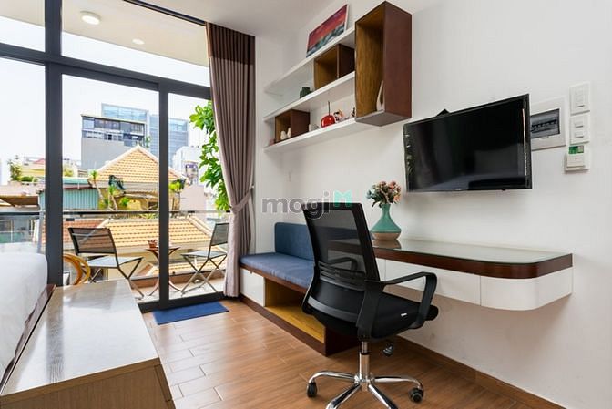 Hình ảnh Studio bancon công lớn full nội thất Cống Quỳnh Quận 1