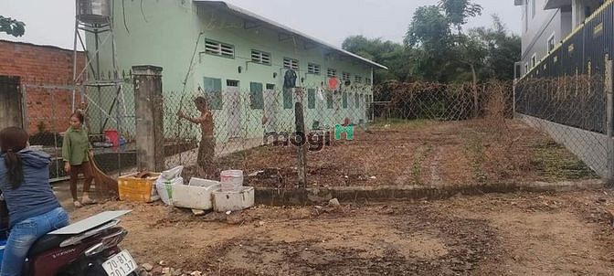 Hình ảnh Bán gấp Thửa đất Ninh Trung - Ninh Sơn ngay sau lưng Viện Kiểm Sát Tỉn