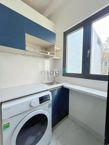 Hình ảnh Studio có ban công/cửa sổ trời thoáng mát kế bên ĐH Văn Lang