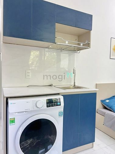 Hình ảnh Studio có ban công/cửa sổ trời thoáng mát kế bên ĐH Văn Lang