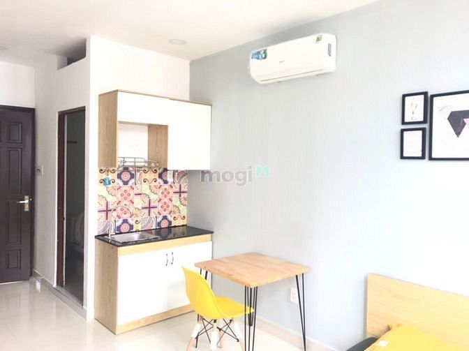 Hình ảnh Căn Hộ Khu Sân Bay - cửa sổ lớn thoáng - Full Nội Thất.