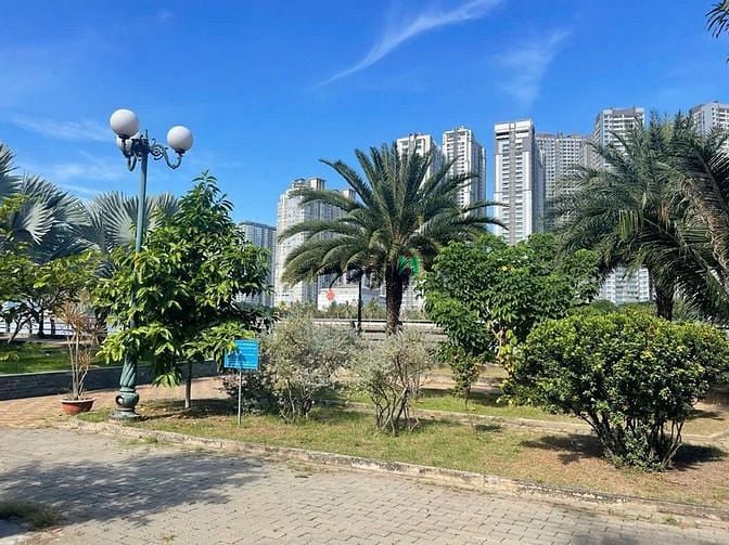 Hình ảnh Chính chủ cần bán gấp đất khu compoud thảo điền Q2 Dt1000m2 chỉ 130 tr