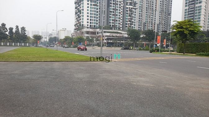 Hình ảnh Bán đất Thổ Cư Mặt tiền để lập Dự Án. DT : 2700m2. Mặt tiền đường Q.2: