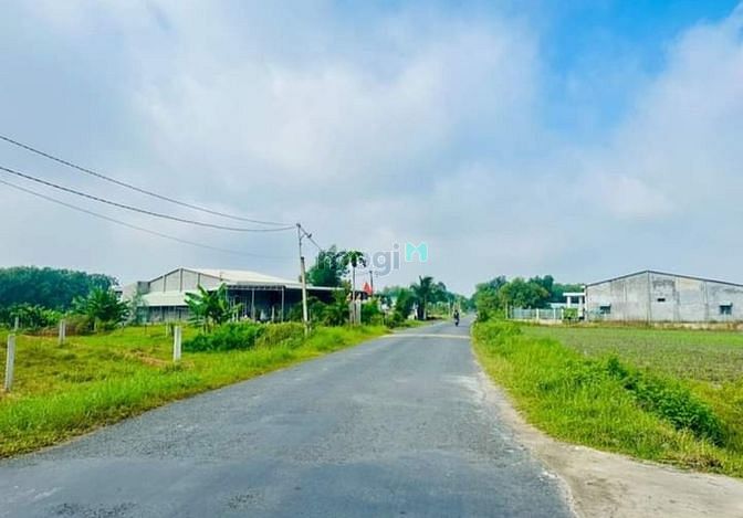 Hình ảnh BỂ NỢ BÁN ĐẤT Phạm Văn Chiêu, Thạnh Tân, Tây Ninh giá 570tr sổ hồng