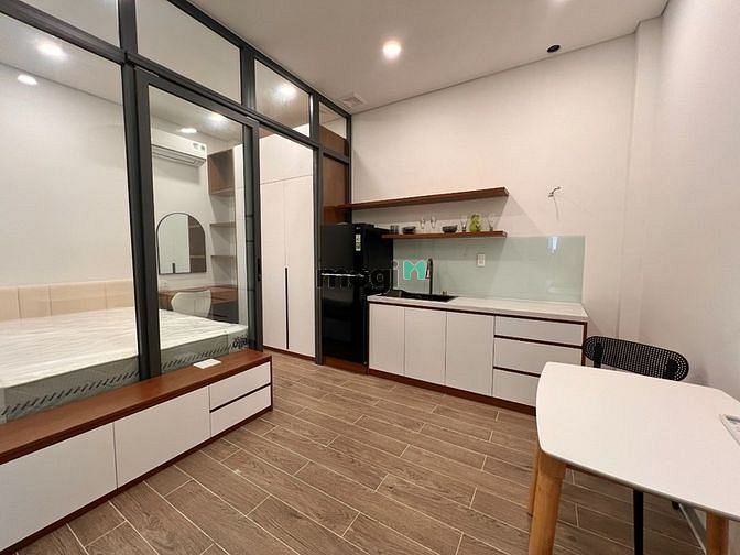 Hình ảnh Studio bancon cửa sổ lớn full nội thất Nguyễn Trãi Quận 5