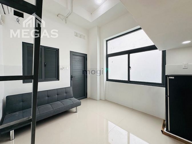 Hình ảnh Cho thuê chung cư Full Nội Thất cửa sổ / ban công  Hoà Bình - Đầm Sen