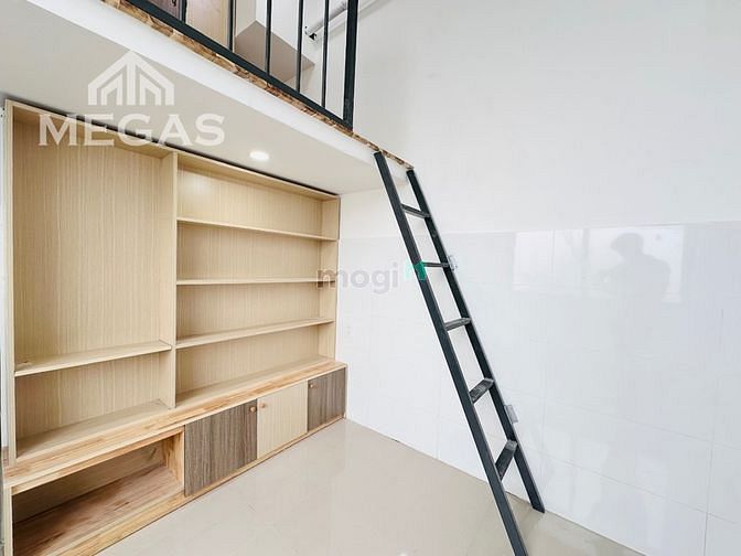 Hình ảnh Cho thuê chung cư Full Nội Thất cửa sổ / ban công  Hoà Bình - Đầm Sen
