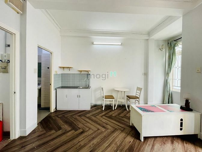 Hình ảnh Studio cửa sổ lớn thoáng mát full nội thất Dương Bá Trạc Quận 8