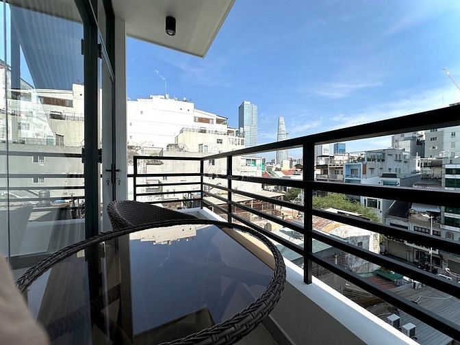 Hình ảnh Studio 1PN máy giặt riêng bancon lớn full nội thất Lê Thánh Tôn Quận 1