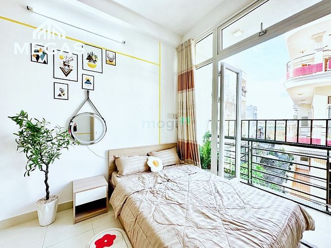 Hình ảnh Căn Hộ Cực Mới Ban Công Lớn Full Nội Thất Cao Cấp Ngay ETOWN Cộng Hòa
