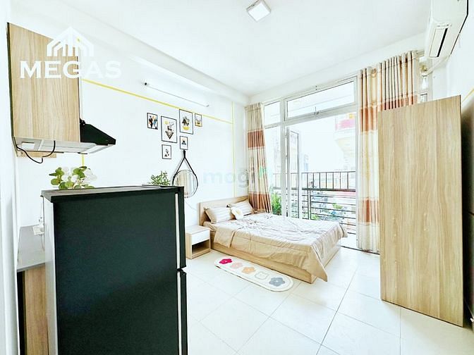 Hình ảnh Căn Hộ Ban Công Lớn Full Nội Thất Mới 100% Ngay ETOWN Công Hòa