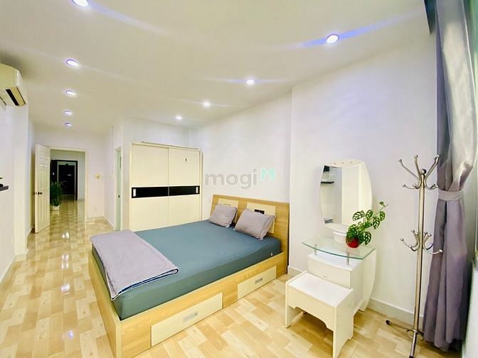 Hình ảnh Căn Hộ Full Nội Thất Ngay Hoàng Văn Thụ Siêu Thoáng Có Thang Máy